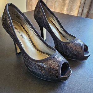 Women's heel shoes